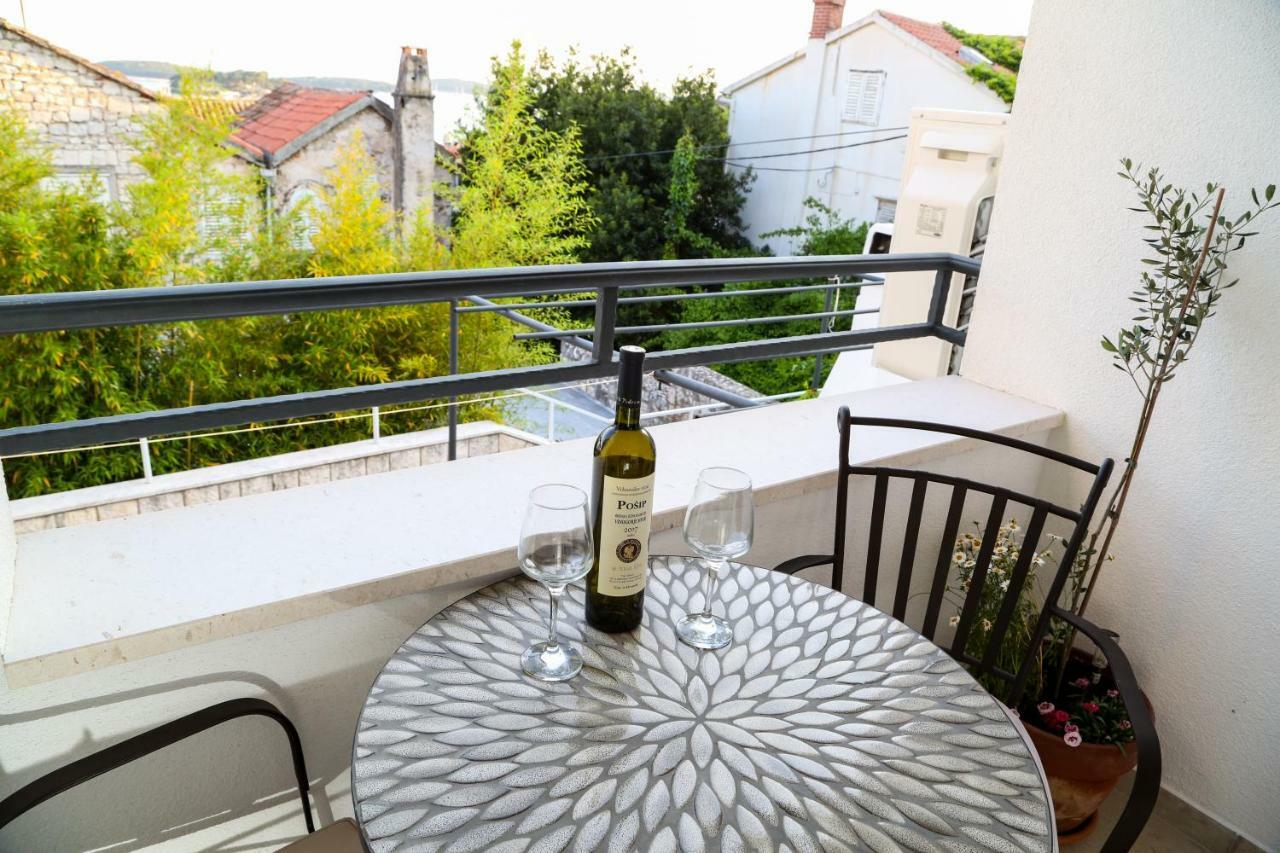 Apartments Sunset Hvar Town Bagian luar foto